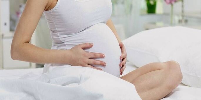 Krampfadern im Becken während der Schwangerschaft.